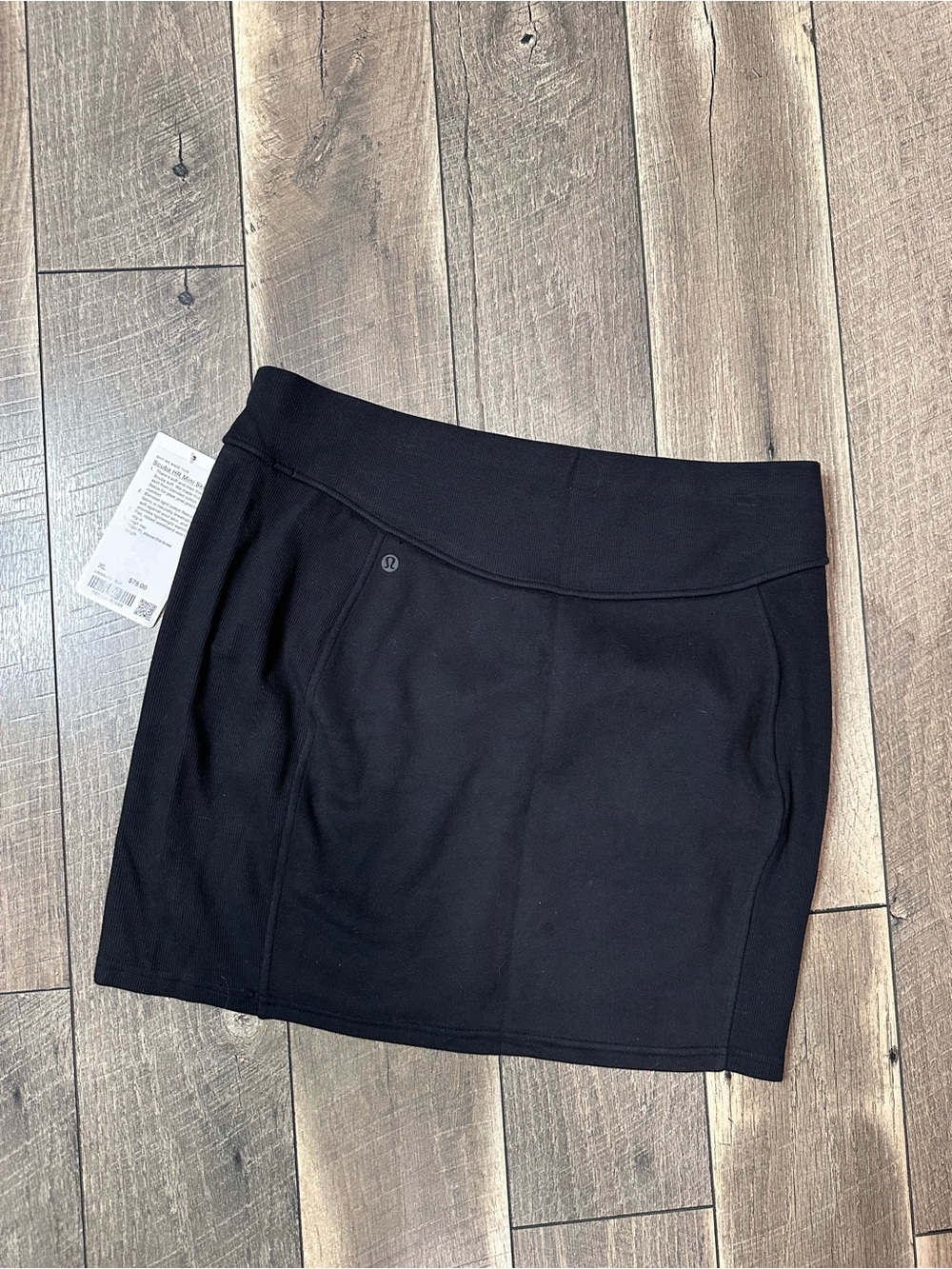 Lululemon Scuba High-Rise Mini Skirt
Black - Picture 7 of 8